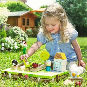 Fighting classEmile's small garden